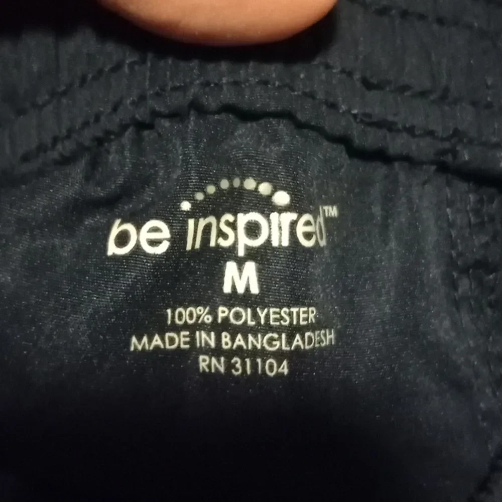 Be inspired 100% polyester Capri running/working out M - lot of 5 (Mgs191,193)